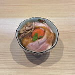 麺道 麒麟児 - チャーシューごはん