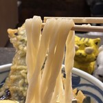 うどん 兎麦 - うどん、にゅ〜〜ん！　※しっかり、固かったです