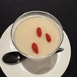 スーツァン・レストラン陳 - 