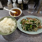 ランタン - ニラレバ炒め（600円）ライス大（350円）