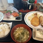 市場食堂 よし - 