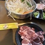 札幌成吉思汗 雪だるま - ハーフセットと野菜盛り