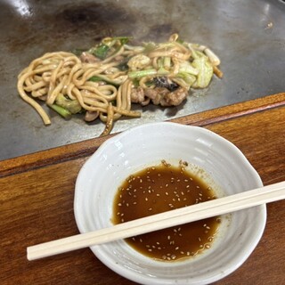 ホルモン焼きうどん 一力 - 料理写真: