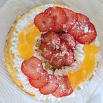 公正屋 - 最上部には･･･友が大好きなしらぬいちゃん♥苺も酸味強めでめっちゃｵｲｼｰｰｰｰｲ(๑˃̶͈̀o˂̶͈́๑)