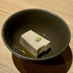 和食 いぶり別邸 - お通し 胡麻豆腐