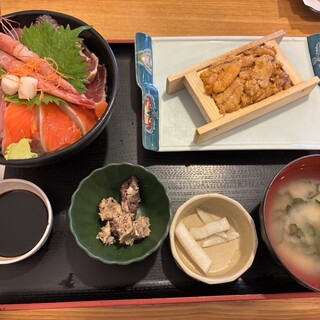賀露港・市場食堂_0