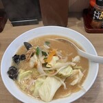 威風 - 料理写真:白味噌タンメン