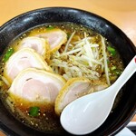 くるまやラーメン - 料理写真: