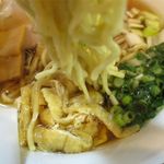 麺屋 菜々兵衛 - 鶏中華ラーメンの麺