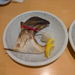 魚がし鮨 - 鰤カマ焼き