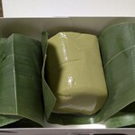 秀月堂 - 料理写真:くず餅、プルンプルンです　全く甘すぎず、ペロッと食べられちゃいます