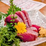 さかな市場　漁漁 - 本日のおすすめ！ソウダカツオ刺し750円