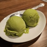 たれ焼肉・ホルモン・にくなべ たまや肉店 - 抹茶アイス