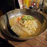 たれ焼肉・ホルモン・にくなべ たまや肉店 - 盛岡冷麺