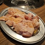 たれ焼肉・ホルモン・にくなべ たまや肉店 - 鶏モモ