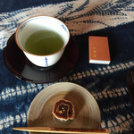 山錦楼 - 控えの間でお茶のもてなし