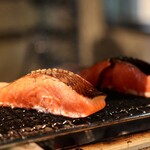 白黒 - 炭火で焼き焼き