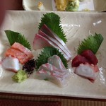 ながい - お刺身がいっぱいなのでちょっと嬉しい。