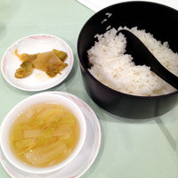 後楽園飯店 - ランチのご飯・スープ・ザーサイ