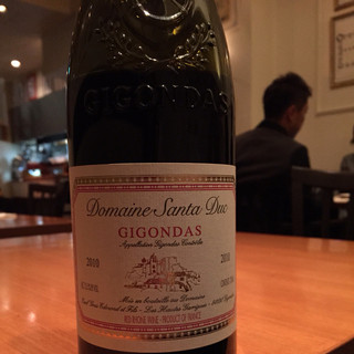 h French Dining Bar irise - ジゴンダス 暖かい味わいのワイン。