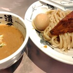 麺屋武蔵 道貫 - 料理写真:濃厚道貫つけ麺