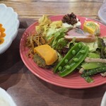アジアンキッチン 餃子のハナハナ - 