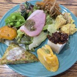 アジアンキッチン 餃子のハナハナ - 