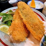 魚漁家 - 生あじフライとお刺身定食　1,760円