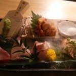 俺の魚を食ってみろ!! - (2015/3/11)鮮魚5種盛り 。選べるネタは塩水雲丹。