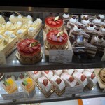 一夜城 ヨロイヅカ・ファーム - このショーケースから、選んでね