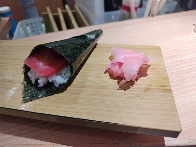 すしまる すしまる 天王寺MIO店 - 天王寺/立ち食い寿司 | 食べログ