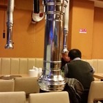 한우촌 - テーブル上空のパイプ