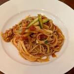 HANZO KITCHEN - サルシッチャ　トマトソースパスタ
