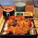 やきとり家すみれ - 大山どりの焼き鳥重