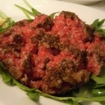 トラットリア グランボッカ - 中はレアの生ハンバーグ