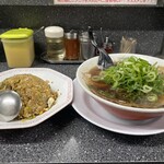 新福菜館 - 並＋小焼き飯セット②