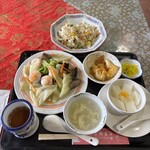 龍鳳飯店 - 