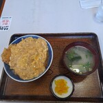 浜の家 - かつ丼•汁付