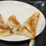 横浜中華 華星 - 餃子3個