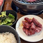 やきにくやさん - 料理写真: