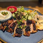ともんや食堂 - 料理写真:発酵副菜付きお肉の定食 @1,970
鶏モモ肉のふっくら麹味噌漬け焼き