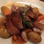 L'Ebauchoir - Roasted suddle of Lozere's lamb, sweet garlic & rosemary