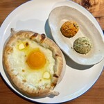 AJIKA Georgian Bistro and Wine Bar - クラシックアチャルリ・ハチャプリセット