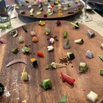 358380459 - 〜アミューズ〜 大地の恵み　40種類の湘南野菜 アンチョビベーコン、ブラックオリーブ、胡桃の入った調味料をつけて