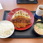 とんかつ かつや - 料理写真:とん汁定食（ロースカツ）