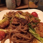 立ち呑み クック オッソ オッセョ! - エビカレーパスタ