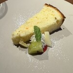 ASIAN FRENCH DINING 味市場 - オレンジのスフレ
