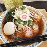 Menpeki Ginger Noodles - 料理写真:旨辛味玉スタミナラーメン！卵まるまる1個！