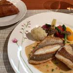 KAIRADA - 2種の鯛のポワレ白ワインソース