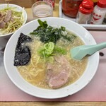 ラーメンかいざん - 料理写真:ラーメン